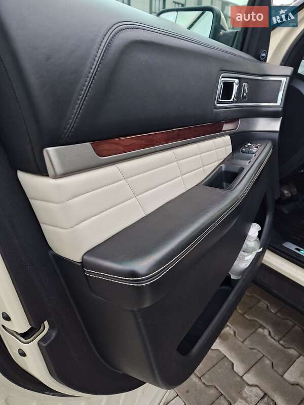 Позашляховик / Кросовер Ford Explorer 2018 в Києві