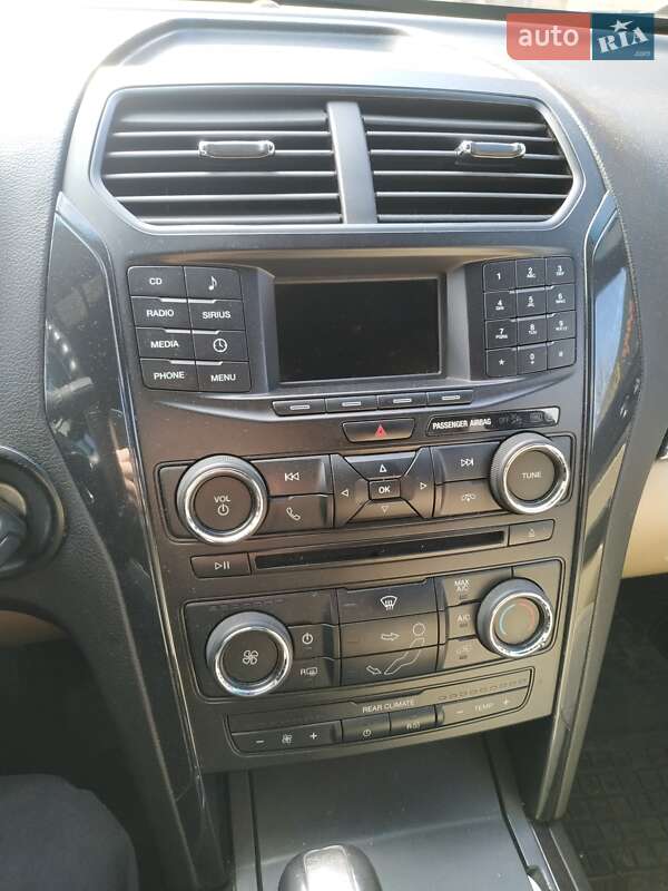 Позашляховик / Кросовер Ford Explorer 2017 в Охтирці