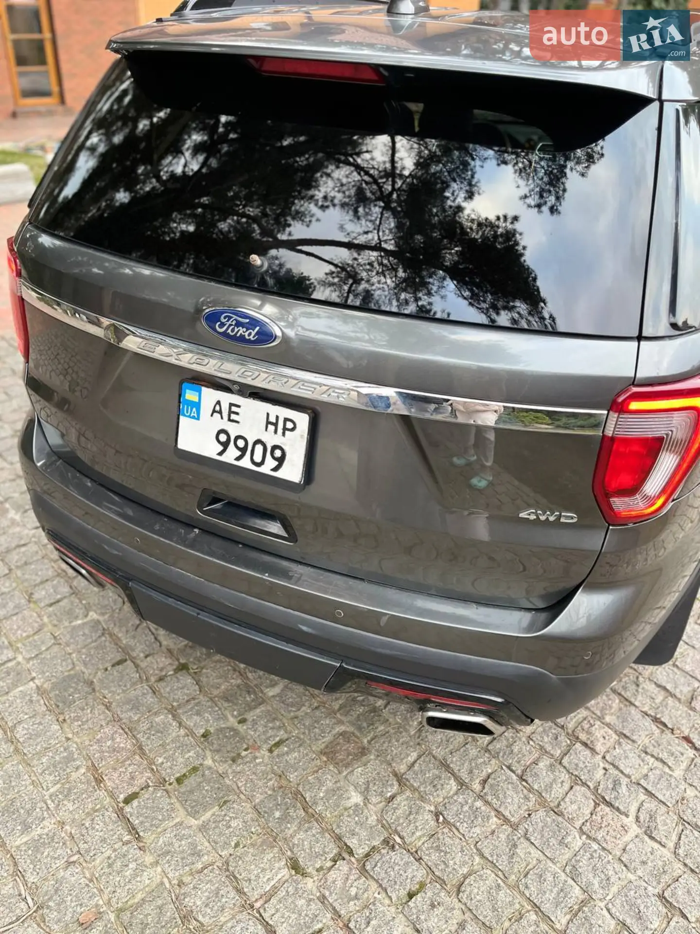 2016 Ford Explorer - мініатюра 18