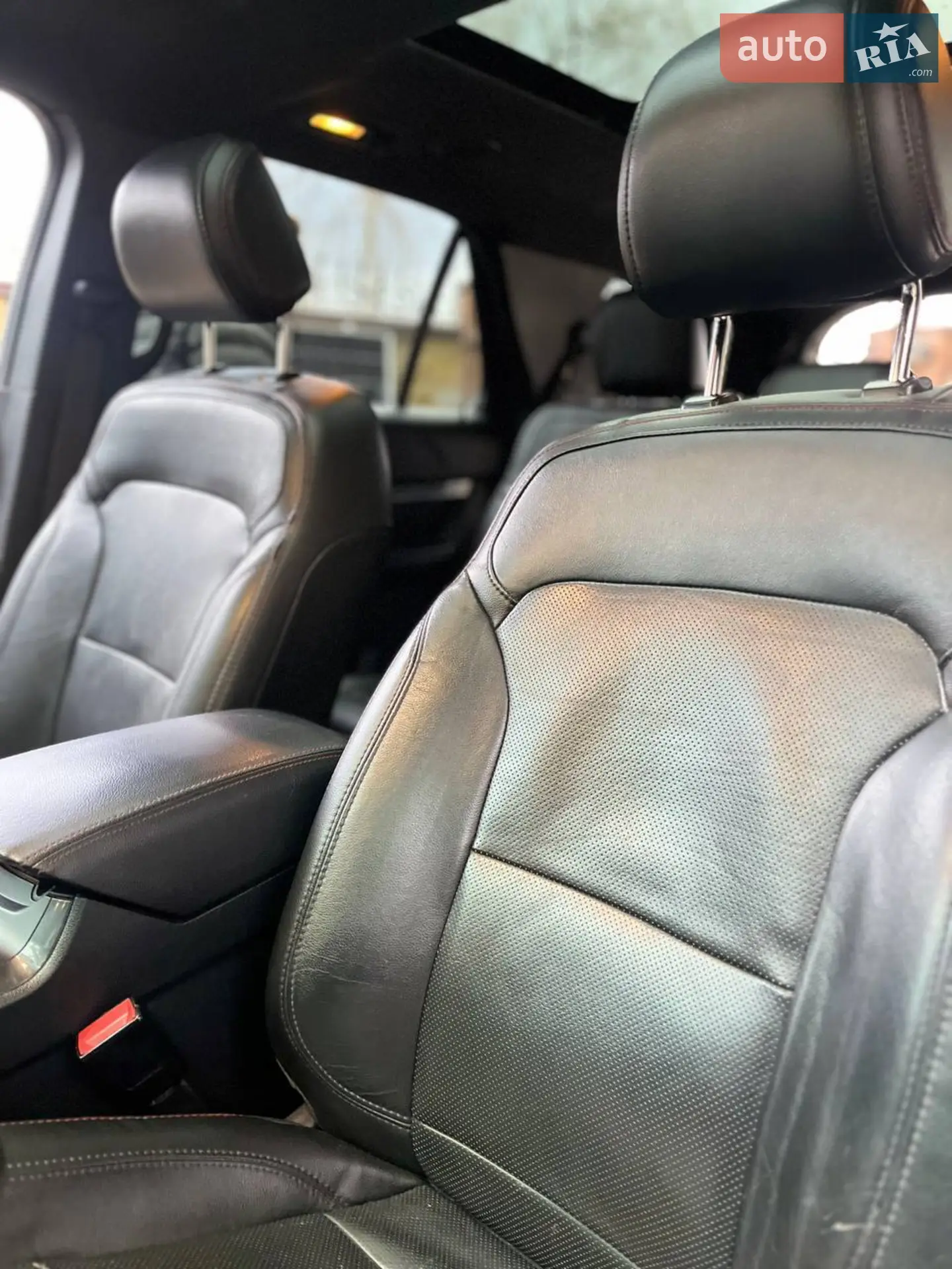 2016 Ford Explorer - мініатюра 35