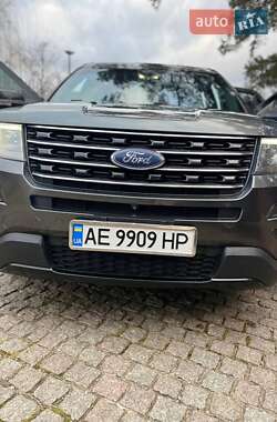 Внедорожник / Кроссовер Ford Explorer 2016 в Павлограде