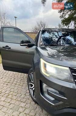 Внедорожник / Кроссовер Ford Explorer 2016 в Павлограде