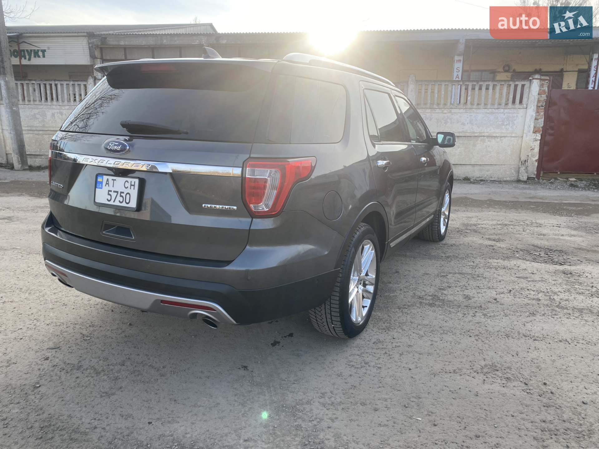 2015 Ford Explorer - мініатюра 27