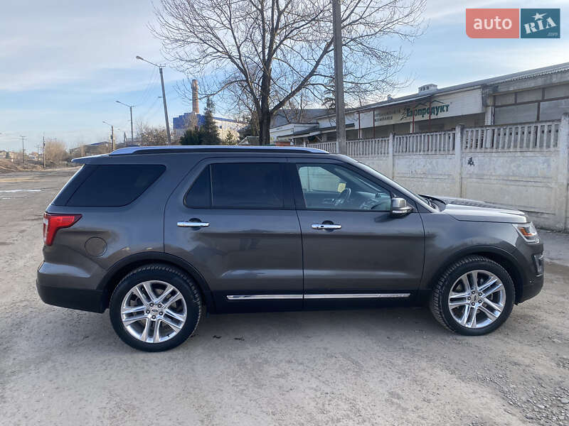 Внедорожник / Кроссовер Ford Explorer 2015 в Ивано-Франковске