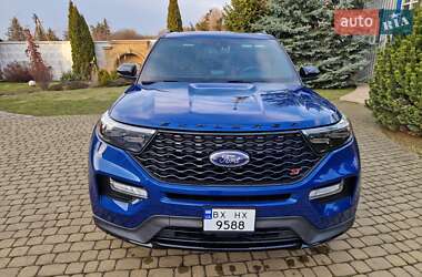 Позашляховик / Кросовер Ford Explorer 2019 в 