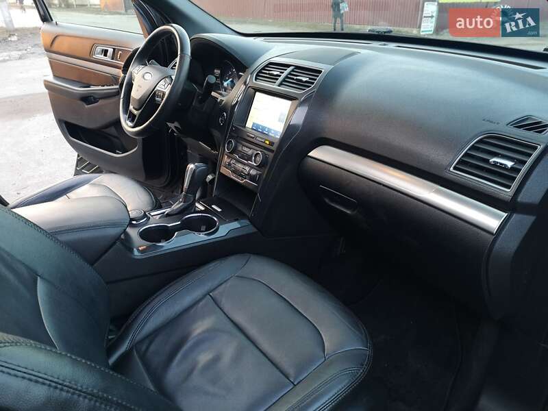 Внедорожник / Кроссовер Ford Explorer 2018 в Лубнах