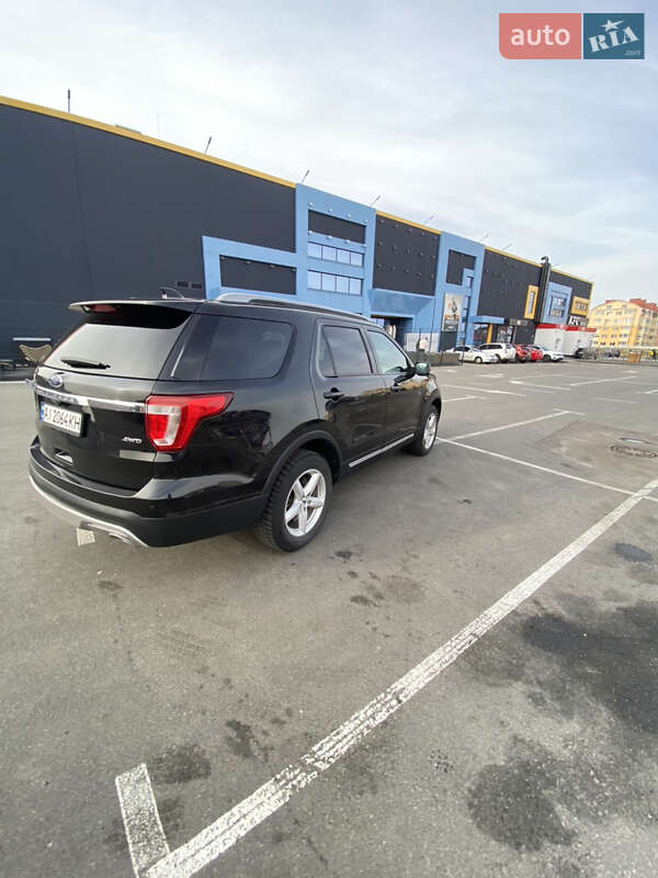 Позашляховик / Кросовер Ford Explorer 2016 в Києві