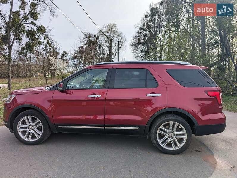 Внедорожник / Кроссовер Ford Explorer 2017 в Обухове