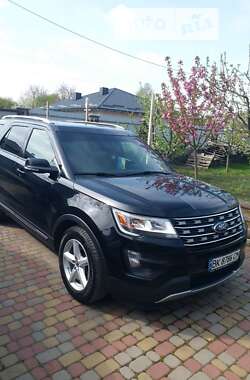 Позашляховик / Кросовер Ford Explorer 2015 в Рівному