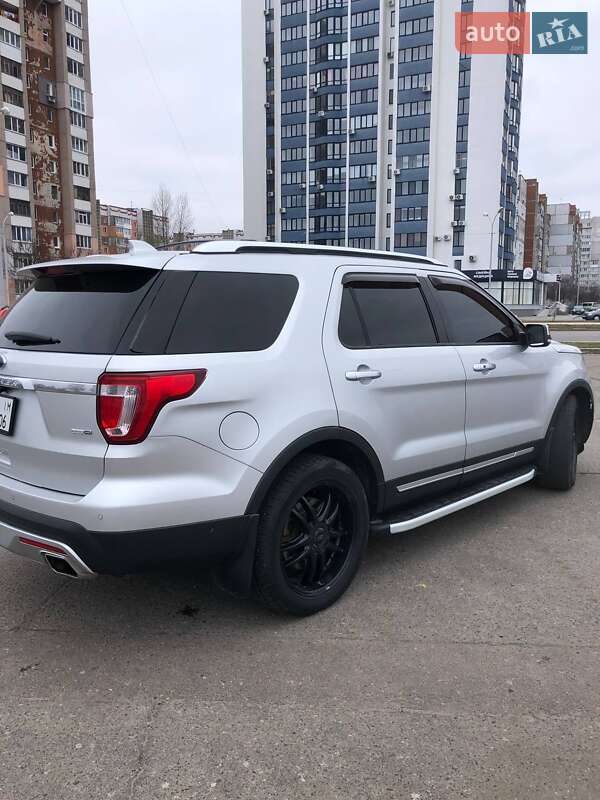 Позашляховик / Кросовер Ford Explorer 2017 в Черкасах
