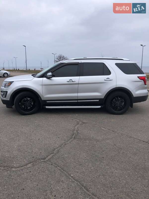 Позашляховик / Кросовер Ford Explorer 2017 в Черкасах