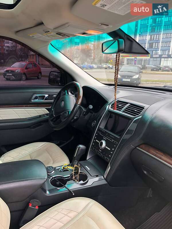 Позашляховик / Кросовер Ford Explorer 2017 в Черкасах