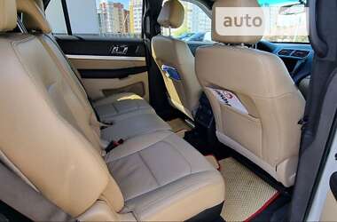 Внедорожник / Кроссовер Ford Explorer 2015 в 