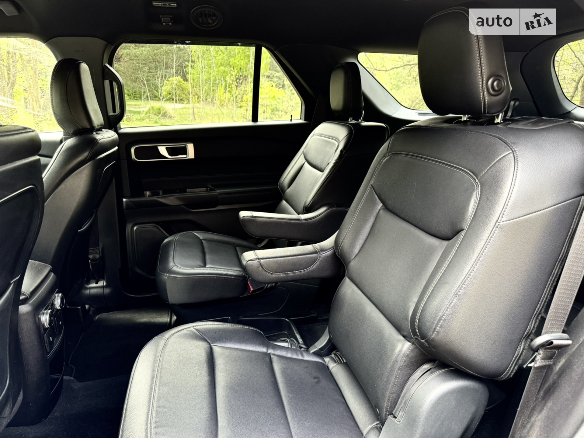 2019 Ford Explorer - мініатюра 13