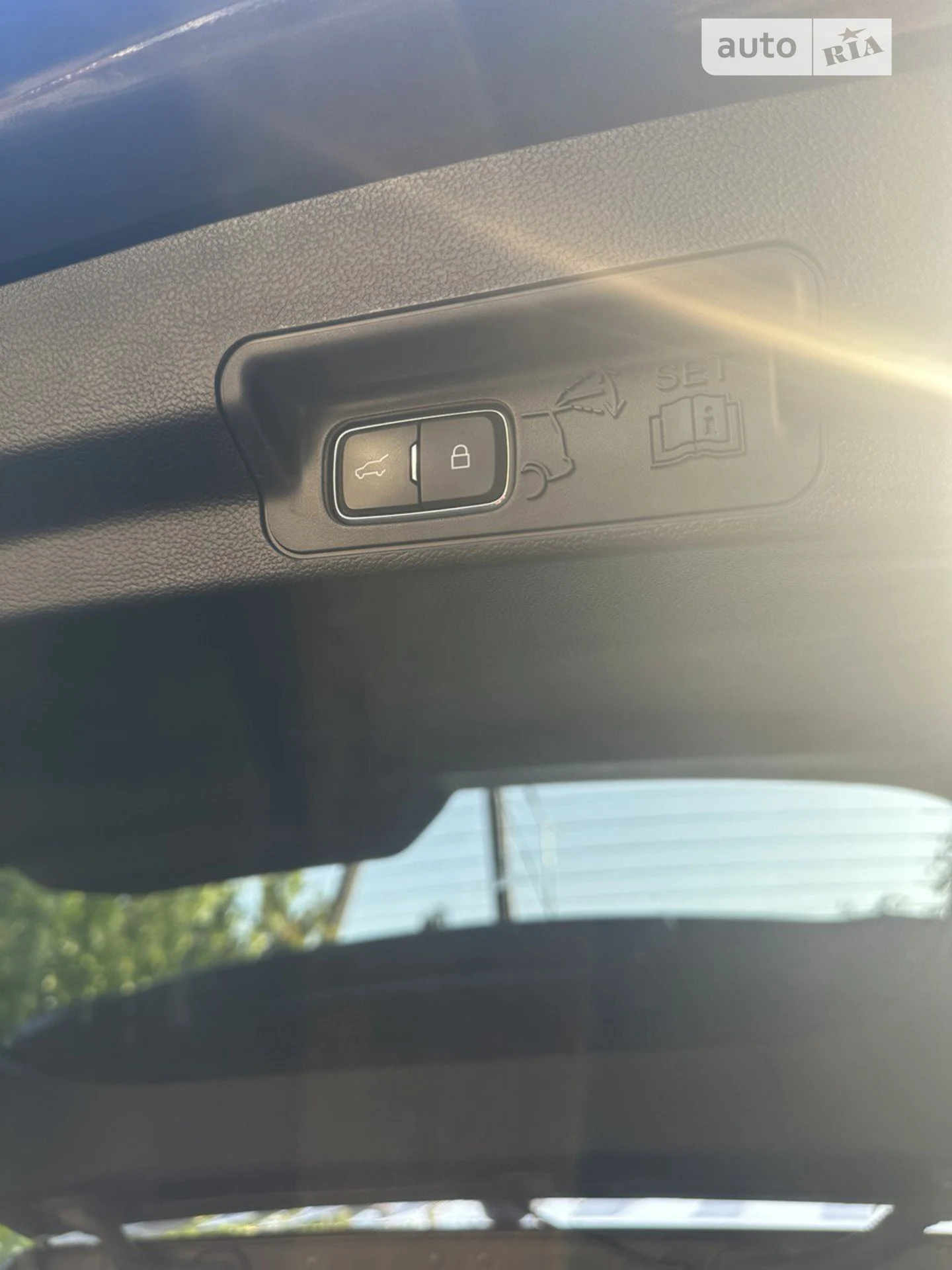 2020 Ford Explorer - мініатюра 10