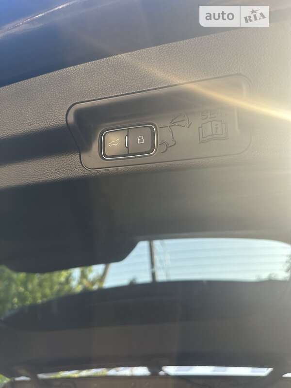 Позашляховик / Кросовер Ford Explorer 2020 в Могилів-Подільському