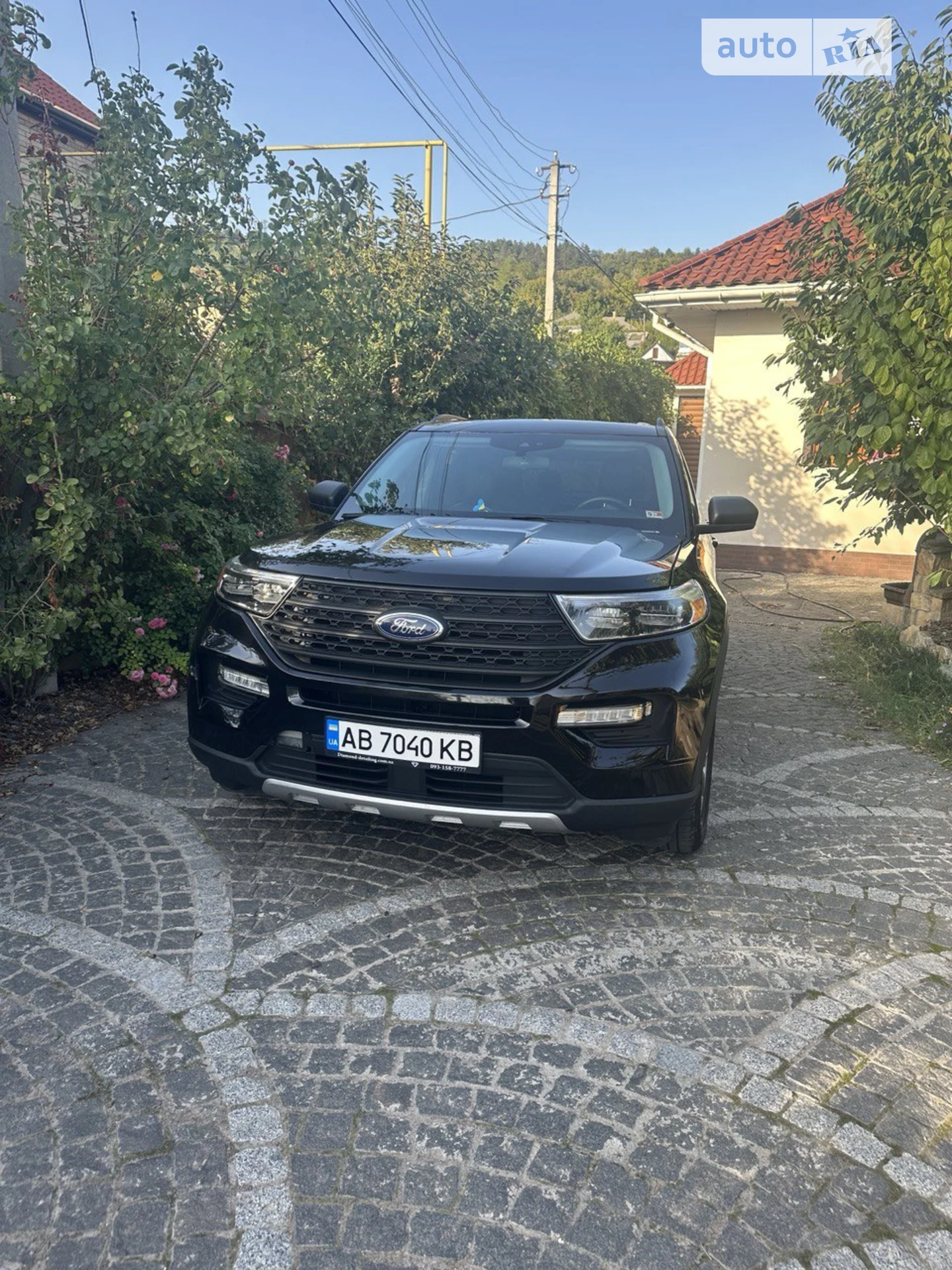 2020 Ford Explorer - мініатюра 3