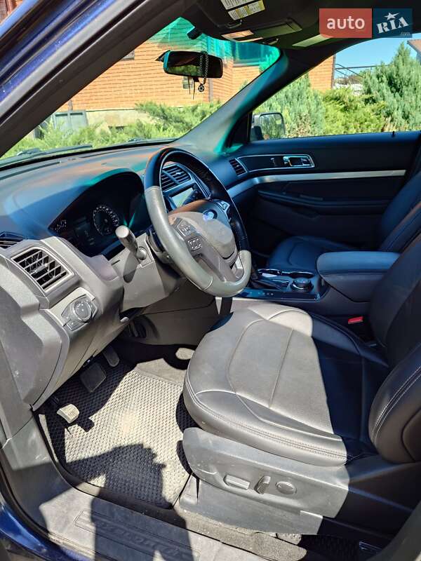 Позашляховик / Кросовер Ford Explorer 2017 в Дніпрі