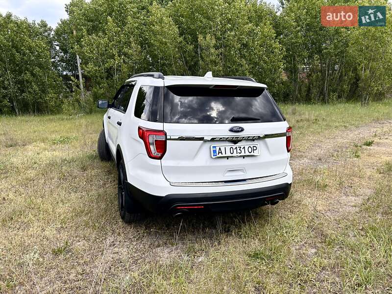 Внедорожник / Кроссовер Ford Explorer 2016 в Броварах