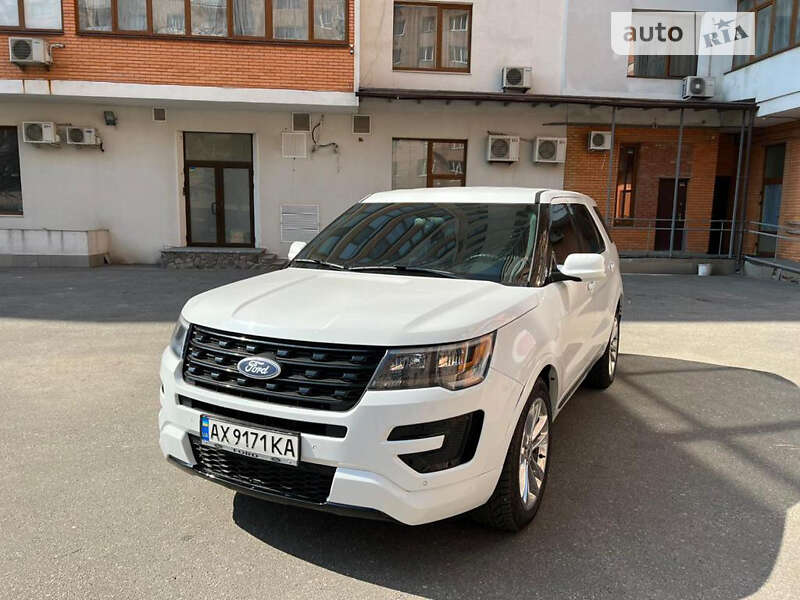 Позашляховик / Кросовер Ford Explorer 2018 в Полтаві