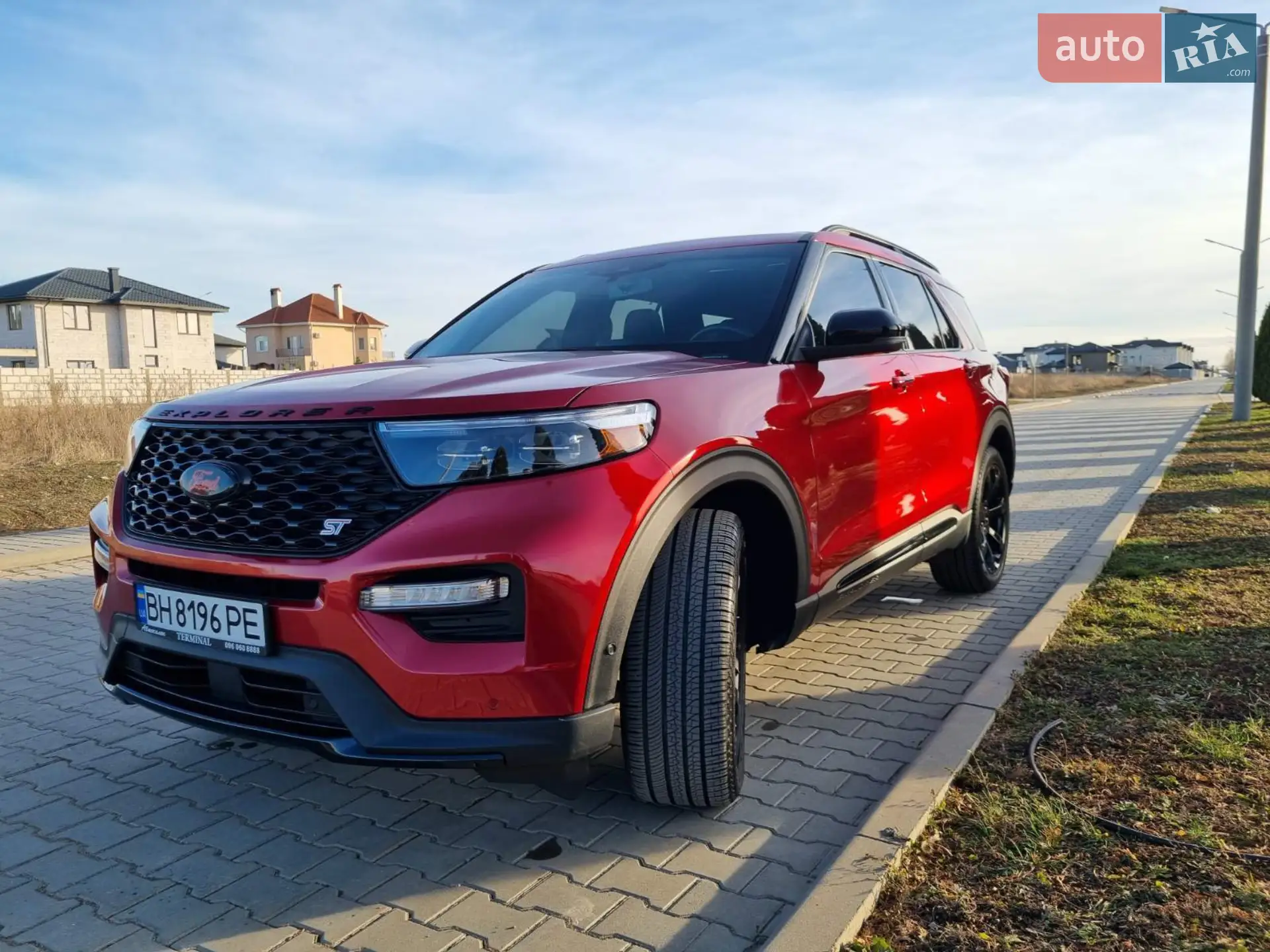2021 Ford Explorer - мініатюра 2