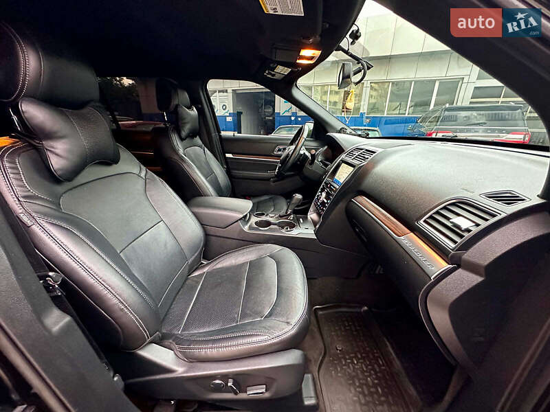 Внедорожник / Кроссовер Ford Explorer 2017 в Одессе