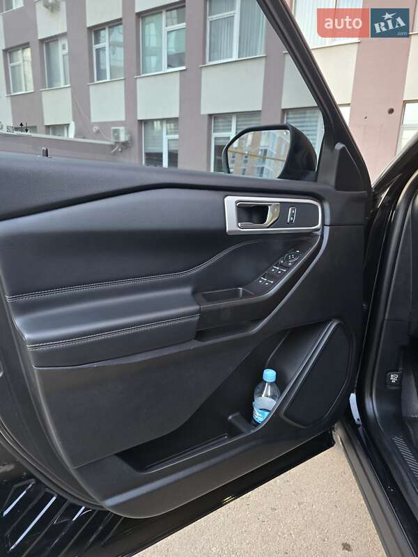 Внедорожник / Кроссовер Ford Explorer 2019 в Ровно