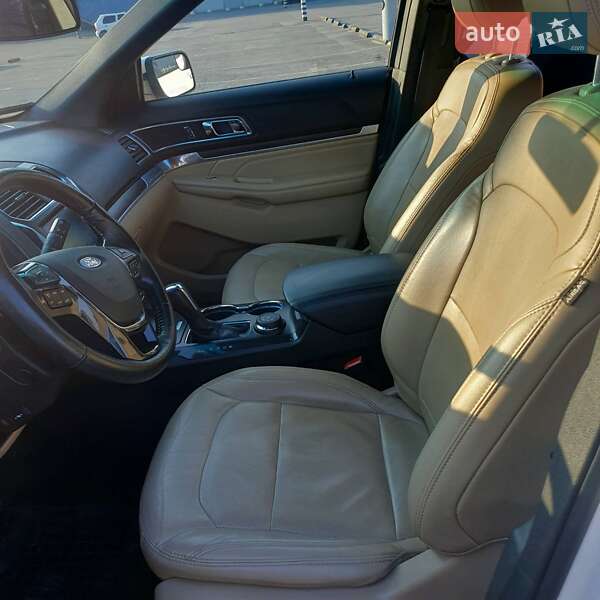 Внедорожник / Кроссовер Ford Explorer 2017 в Днепре