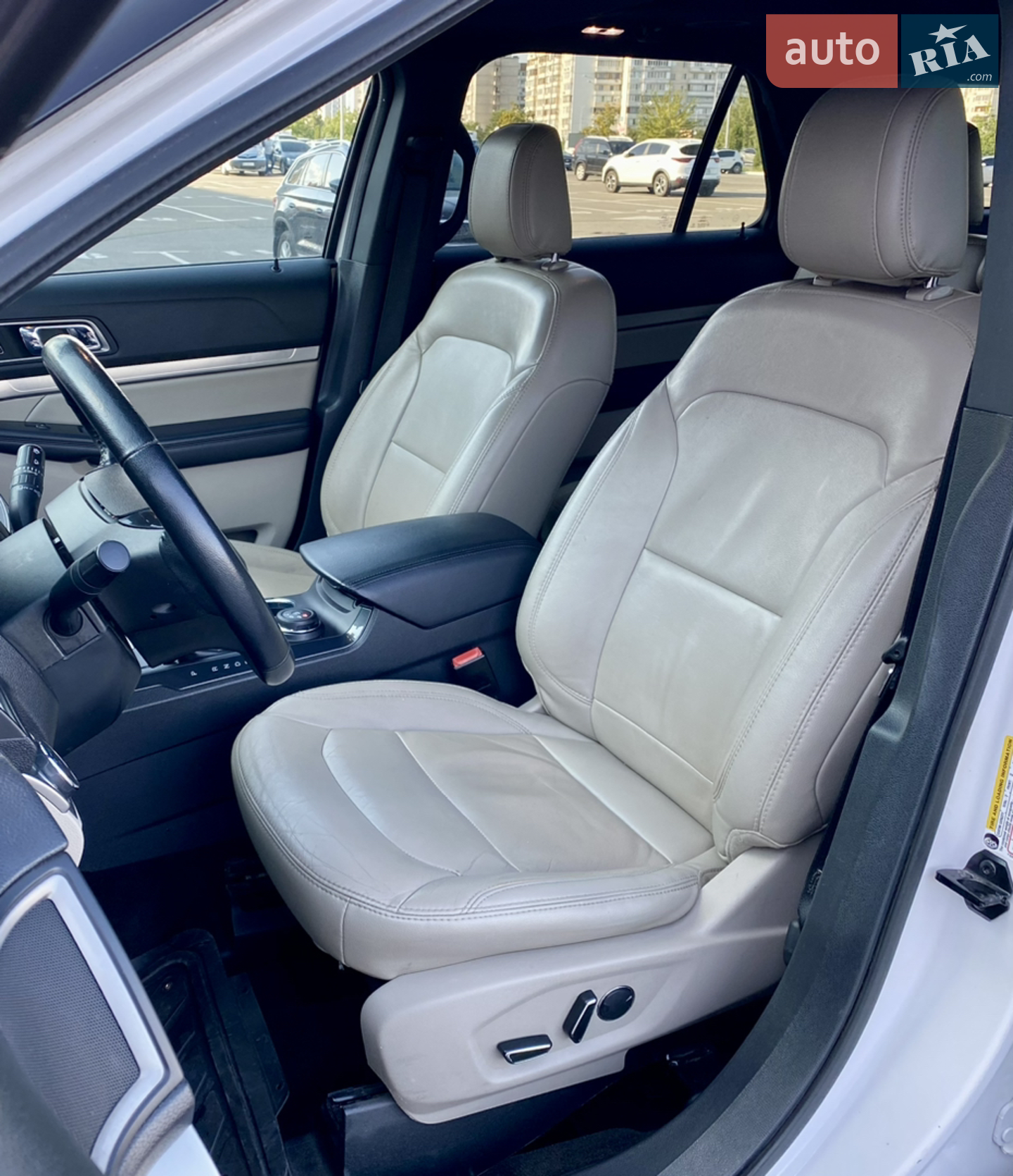 2018 Ford Explorer - мініатюра 25