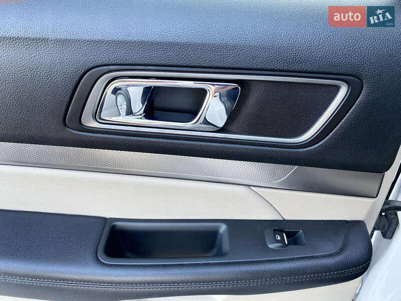 Внедорожник / Кроссовер Ford Explorer 2018 в Киеве