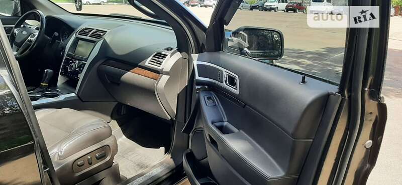 Внедорожник / Кроссовер Ford Explorer 2015 в Киеве