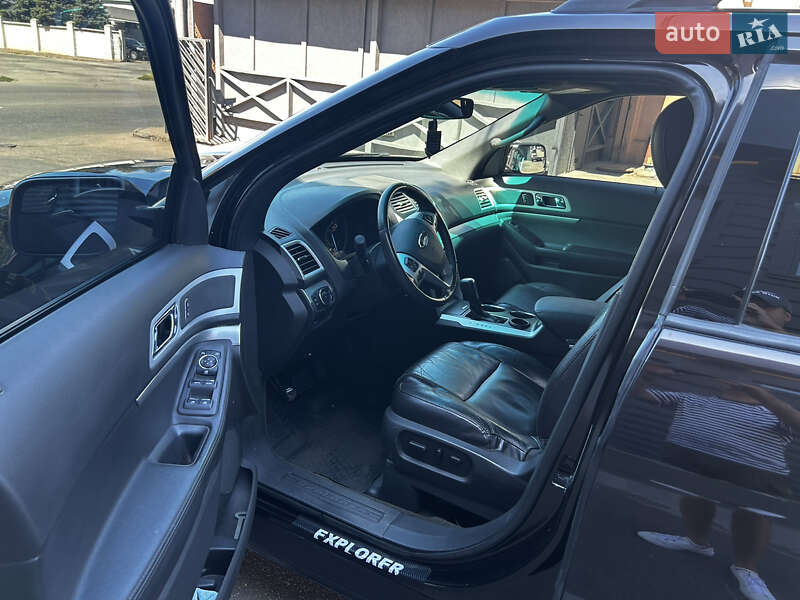 Внедорожник / Кроссовер Ford Explorer 2012 в Кривом Роге