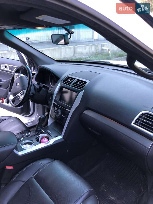 Внедорожник / Кроссовер Ford Explorer 2013 в Днепре