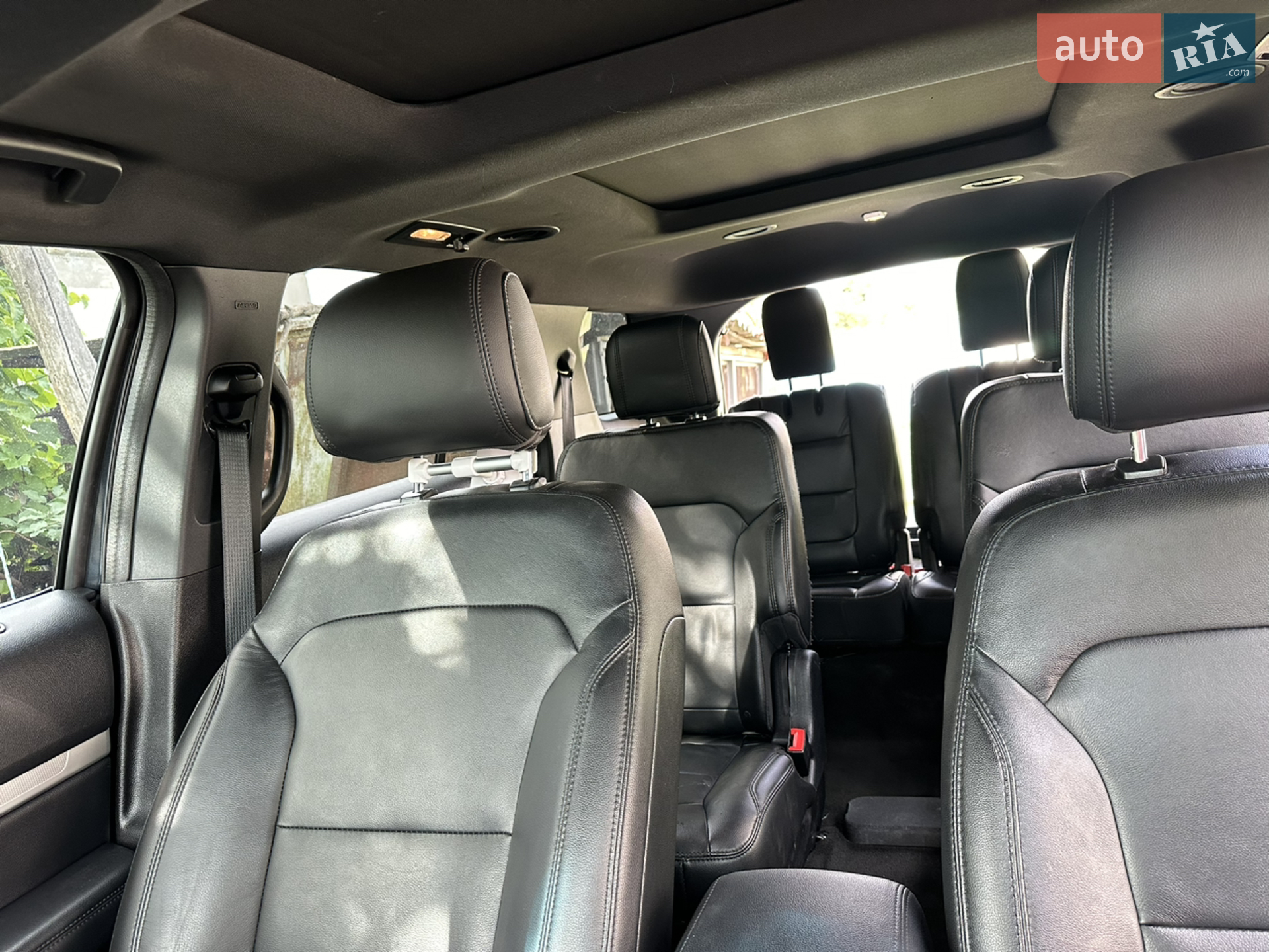 2016 Ford Explorer - мініатюра 27