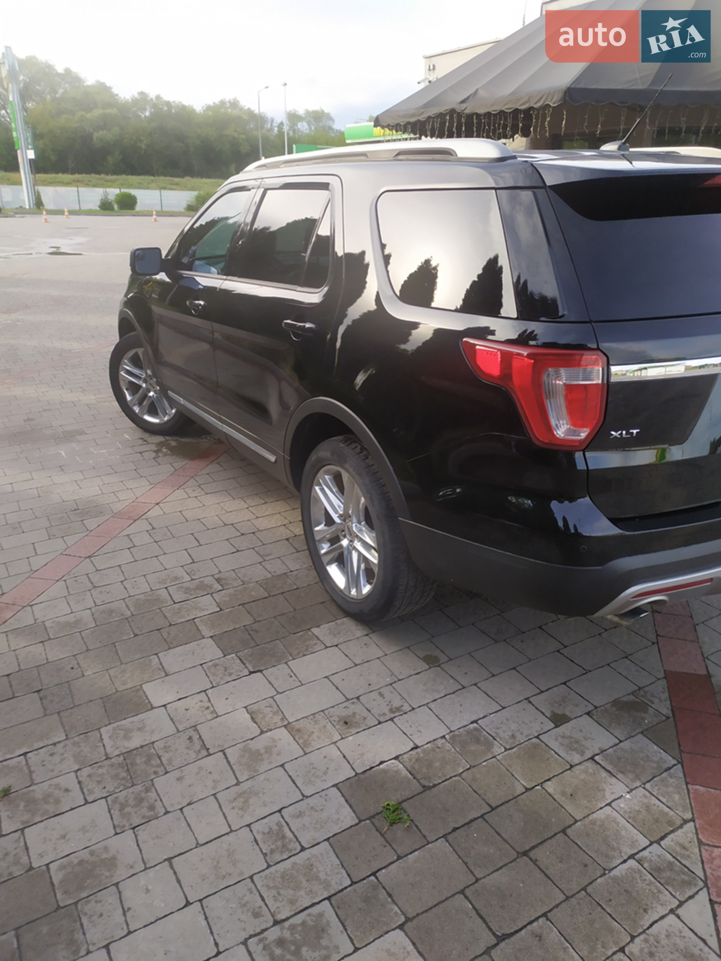 2016 Ford Explorer - мініатюра 2