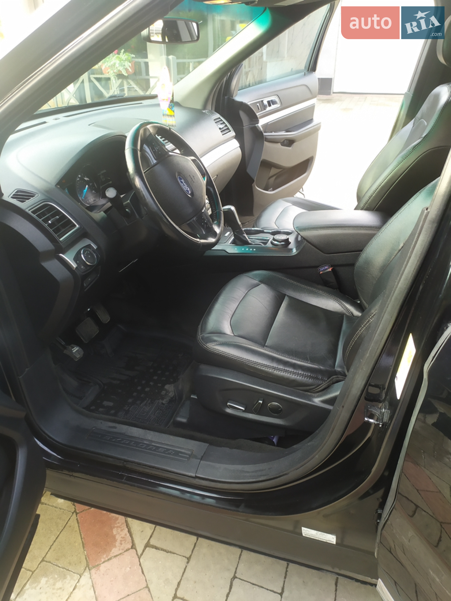 2016 Ford Explorer - мініатюра 5