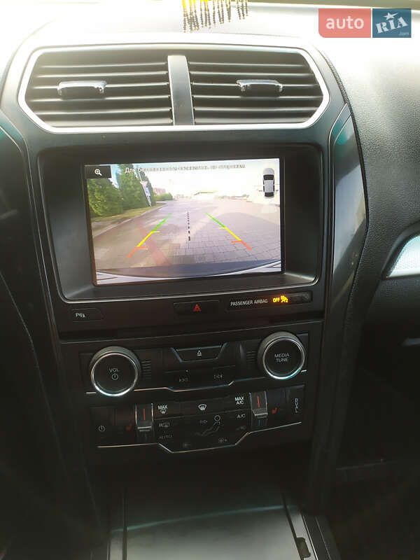 Внедорожник / Кроссовер Ford Explorer 2016 в Ивано-Франковске