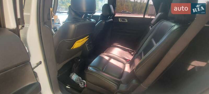 Внедорожник / Кроссовер Ford Explorer 2013 в Первомайске