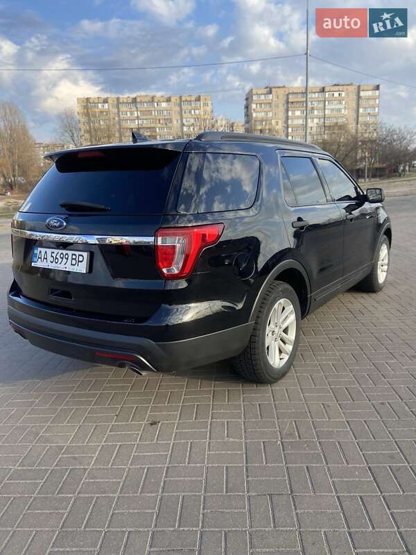 Позашляховик / Кросовер Ford Explorer 2017 в Києві