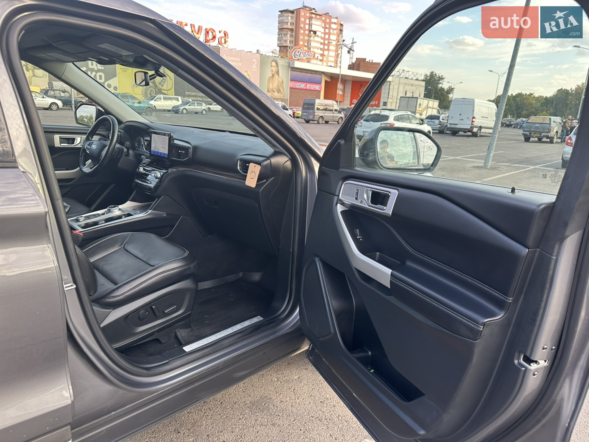 2021 Ford Explorer - мініатюра 20