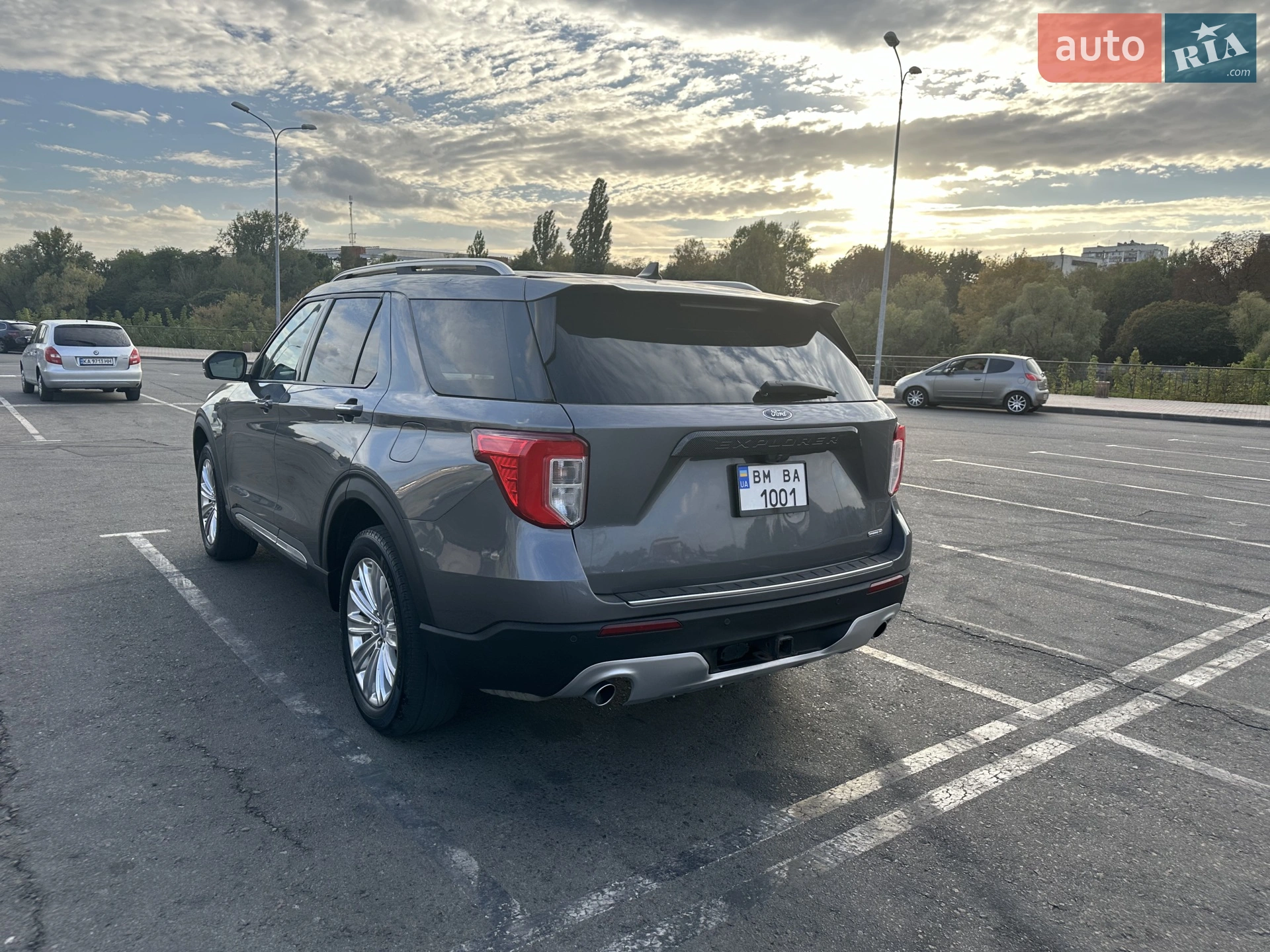 2021 Ford Explorer - мініатюра 10