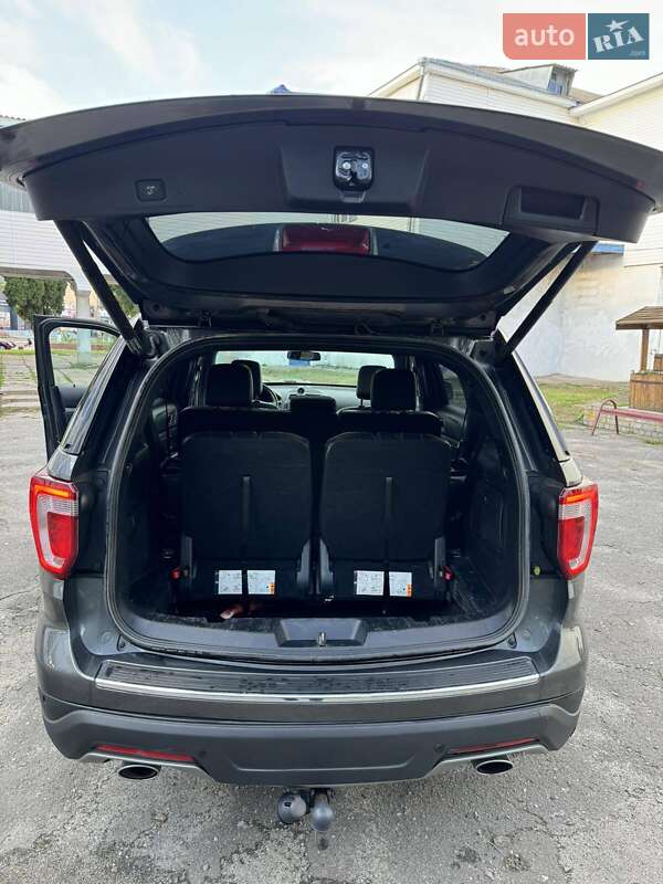 Внедорожник / Кроссовер Ford Explorer 2018 в Чернигове