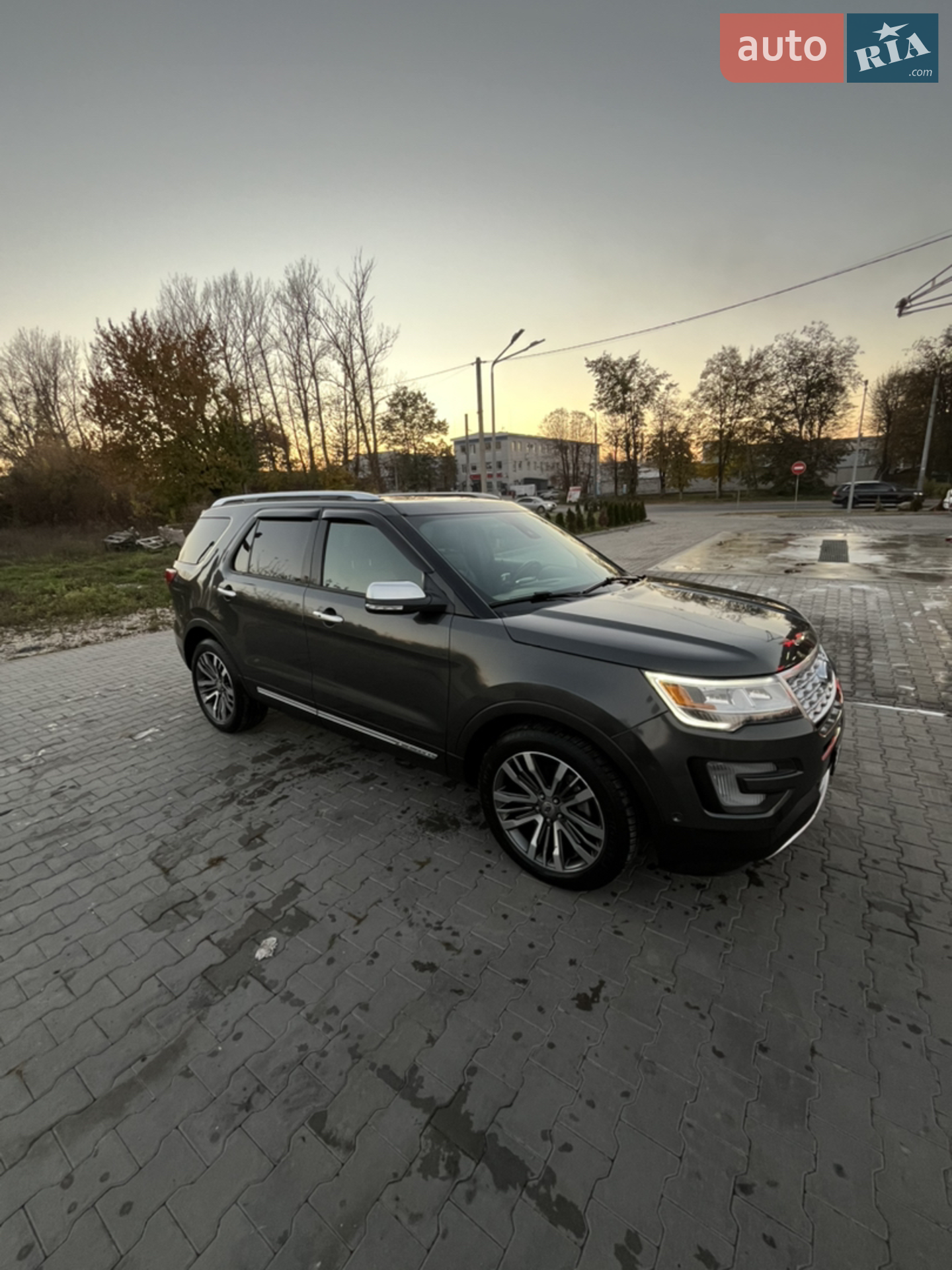 2017 Ford Explorer - мініатюра 20