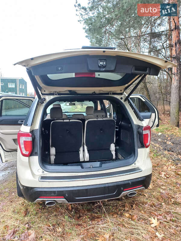 Внедорожник / Кроссовер Ford Explorer 2018 в Киеве фото 8 Внедорожник / Кроссовер Ford Explorer 2018 в Киеве