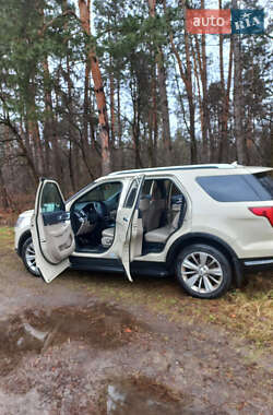 Внедорожник / Кроссовер Ford Explorer 2018 в Киеве фото 13 Внедорожник / Кроссовер Ford Explorer 2018 в Киеве