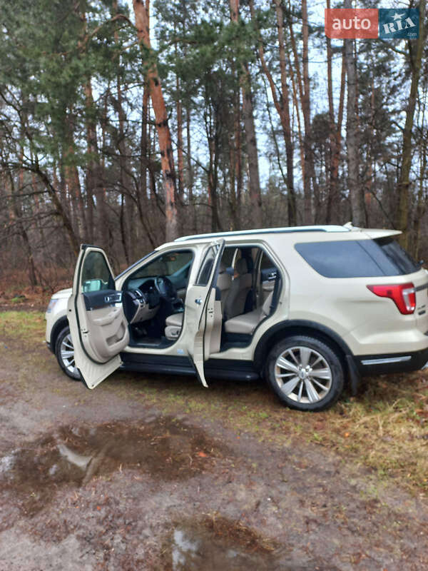 Внедорожник / Кроссовер Ford Explorer 2018 в Киеве фото 13 Внедорожник / Кроссовер Ford Explorer 2018 в Киеве