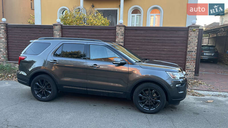 Внедорожник / Кроссовер Ford Explorer 2017 в Киеве