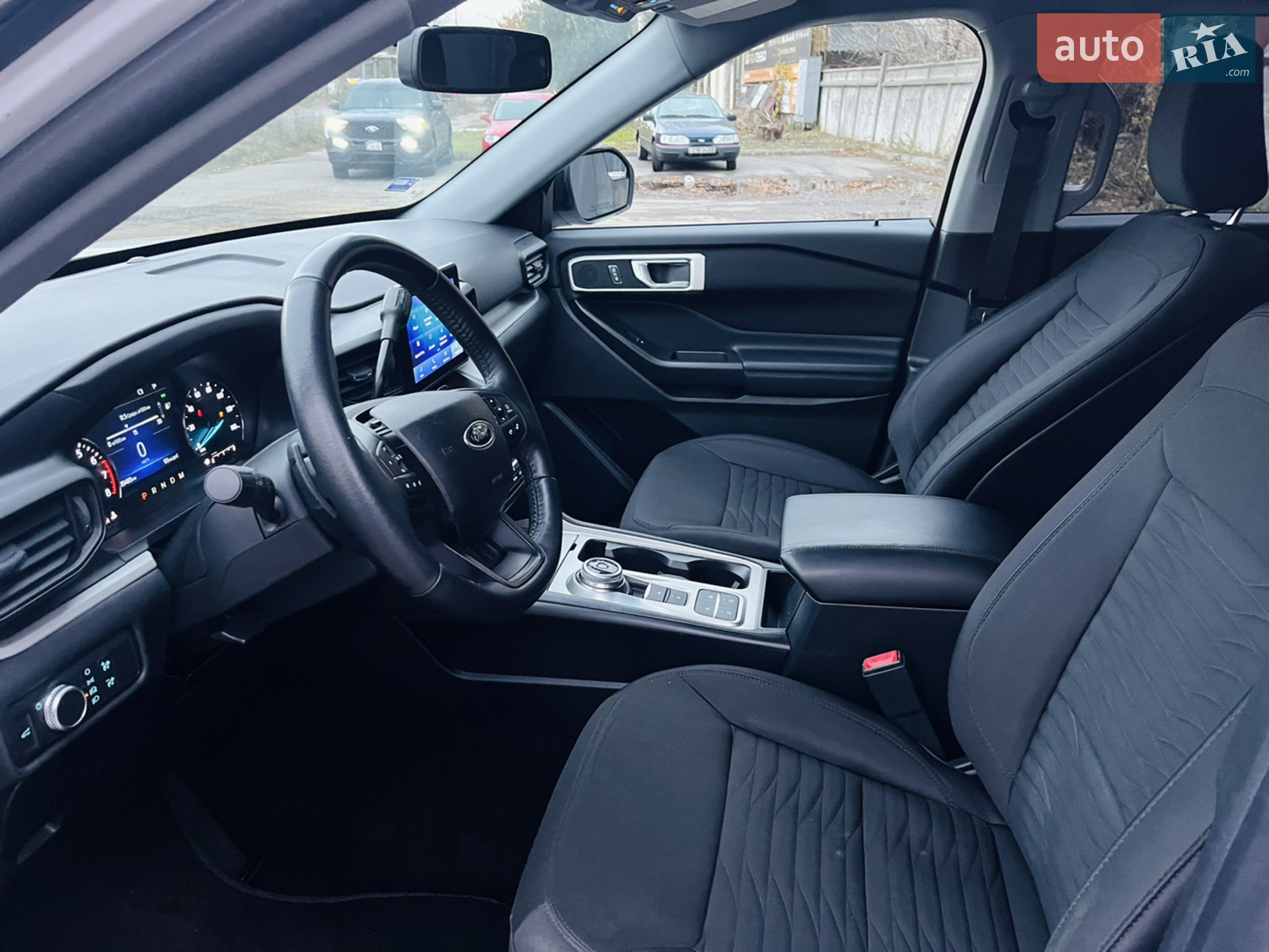 2020 Ford Explorer - мініатюра 21