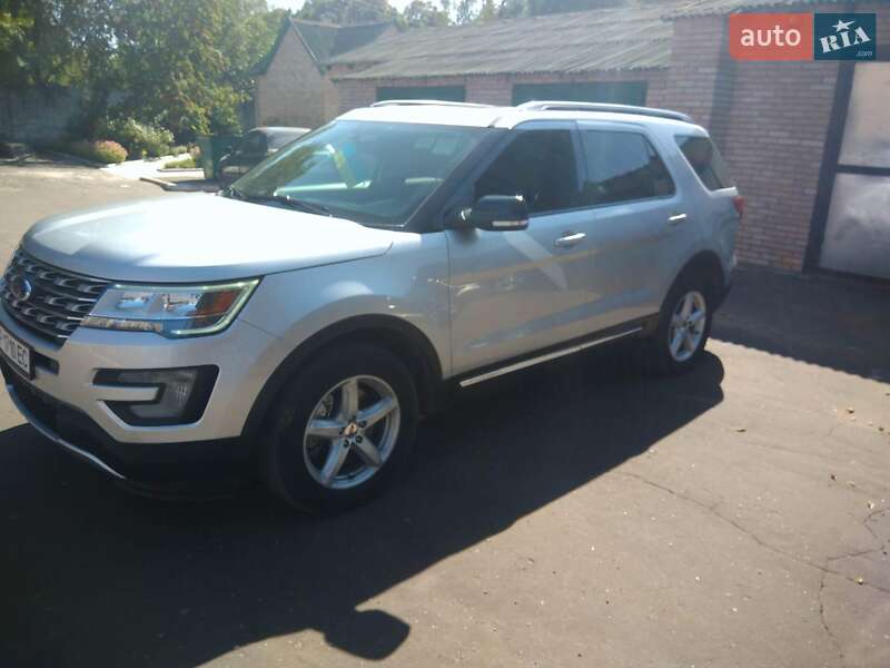 Внедорожник / Кроссовер Ford Explorer 2017 в 
