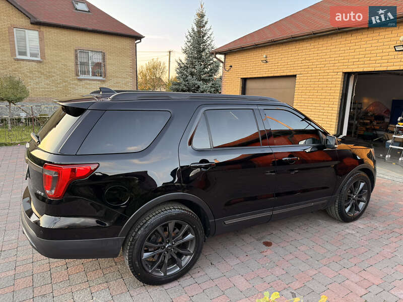 Внедорожник / Кроссовер Ford Explorer 2016 в Измаиле